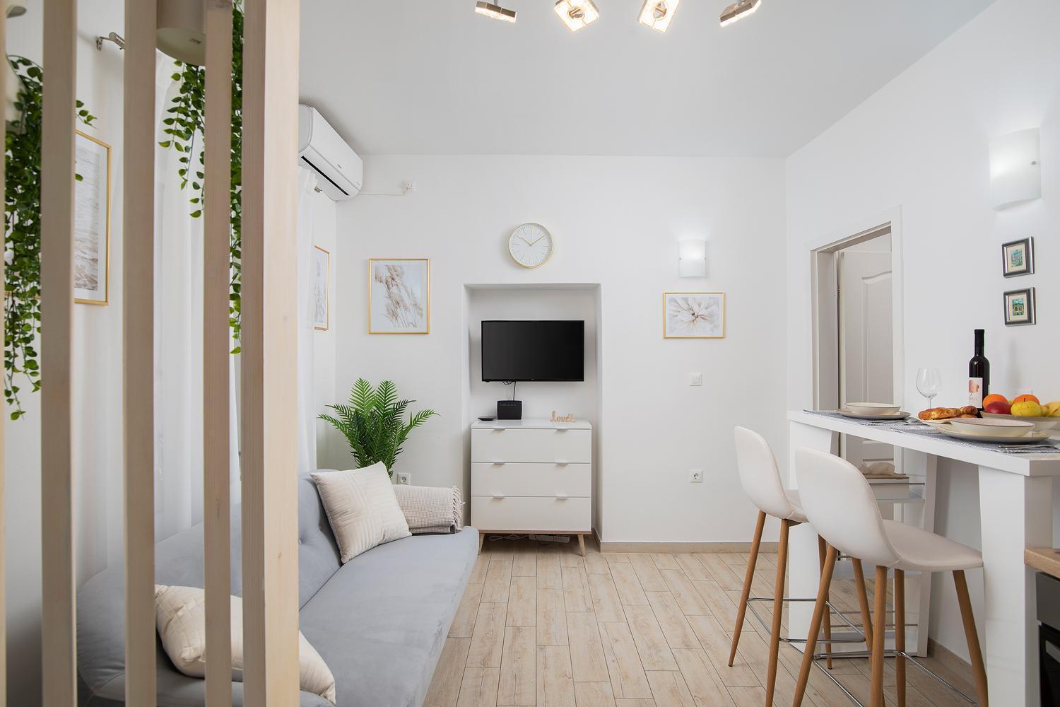 Elegant Apartment Next To Arena Пула Экстерьер фото
